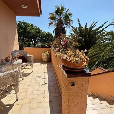 Amparo Con Piscina Privada Calafell
