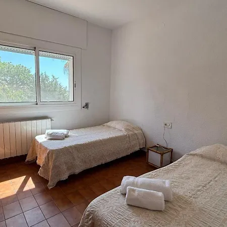 Amparo Con Piscina Privada