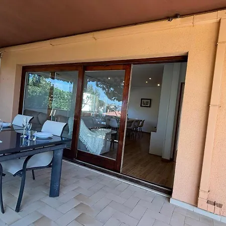 Villa Amparo Con Piscina Privada Calafell