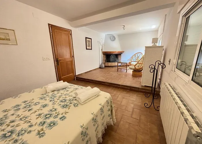 Amparo Con Piscina Privada ヴィラ